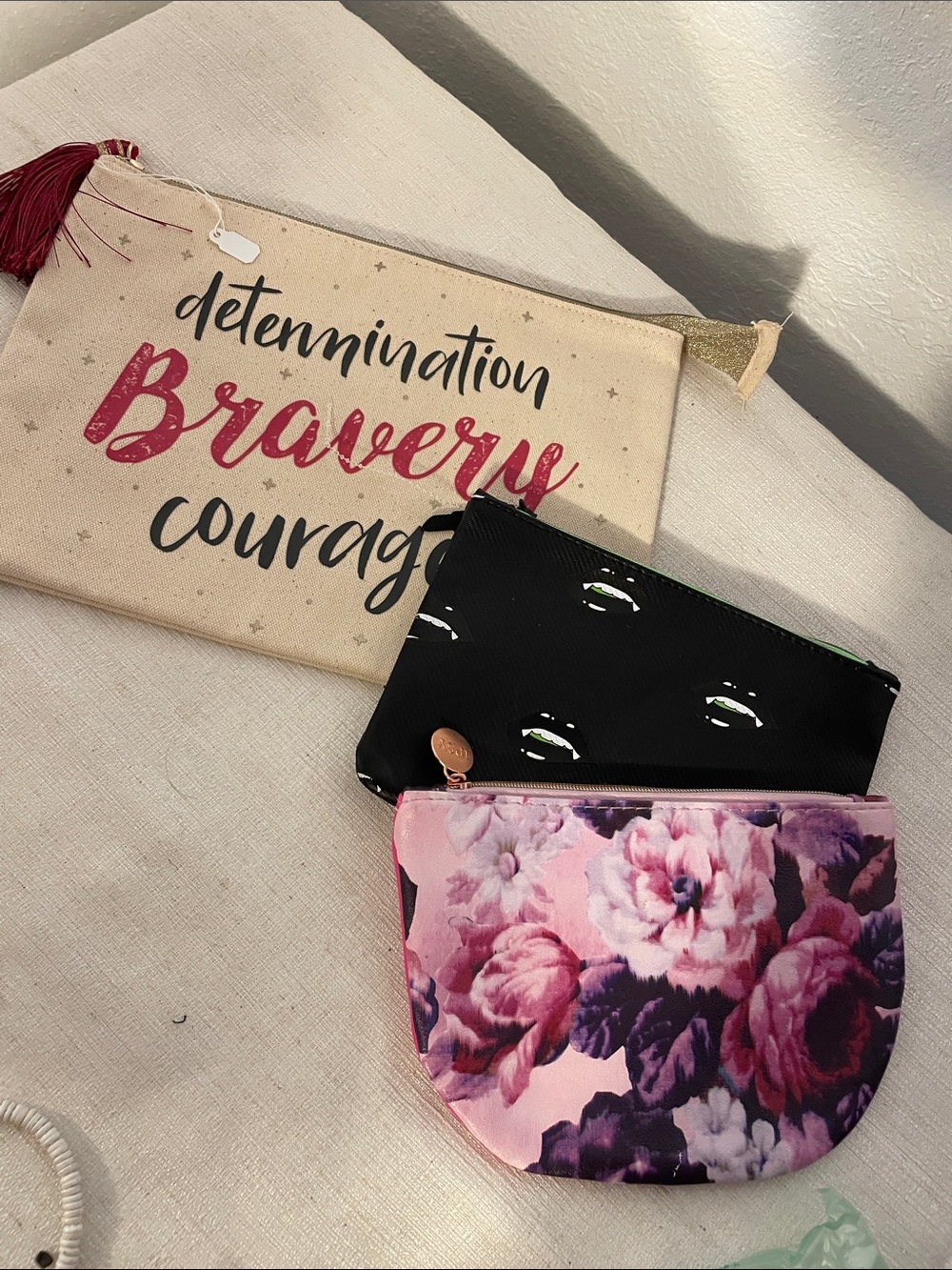 IPSY Black Lip-Print Cosmetic Pouch with Green Zipper